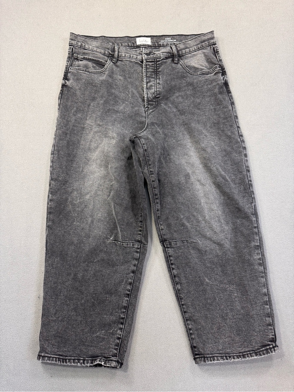 Nicole Miller NY SoHo Cropped High Rise Barrel Leg Jeans in Washed Black, 16